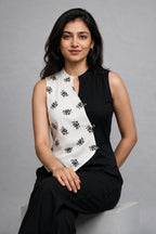 Contrast Bloom sleeveless Vest
