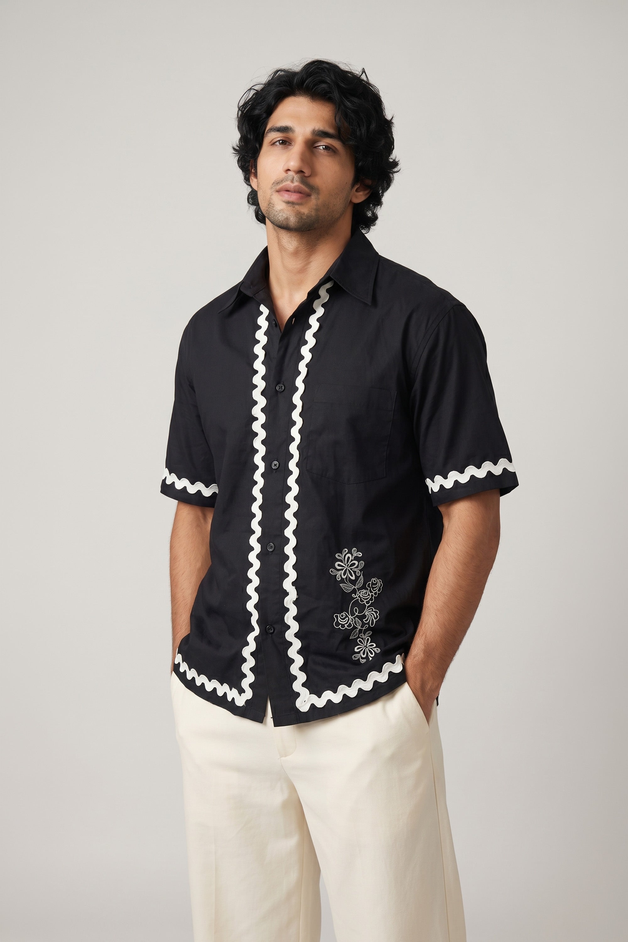 Ripple Line Embroidery Shirt