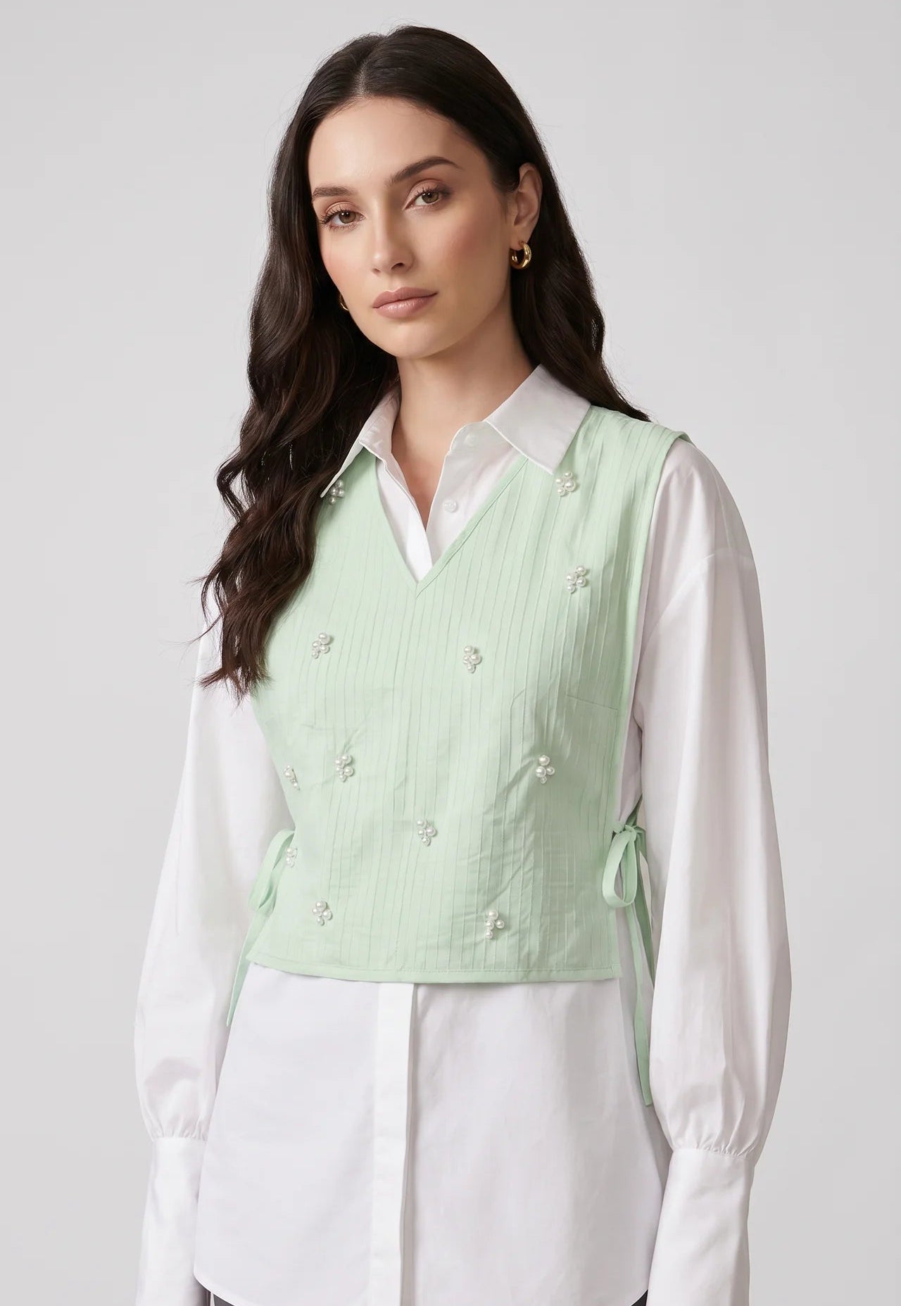 Pearl Pintuck Side-Tie  Mint Bib